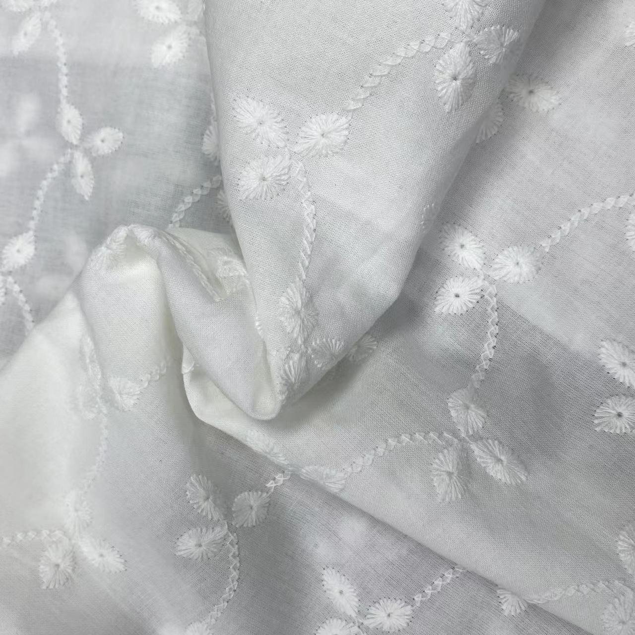 100%Cotton embroidery fabric,custom fabric printing cotton,Can be made clothing fabrics,Multi-color custom ,wholesale