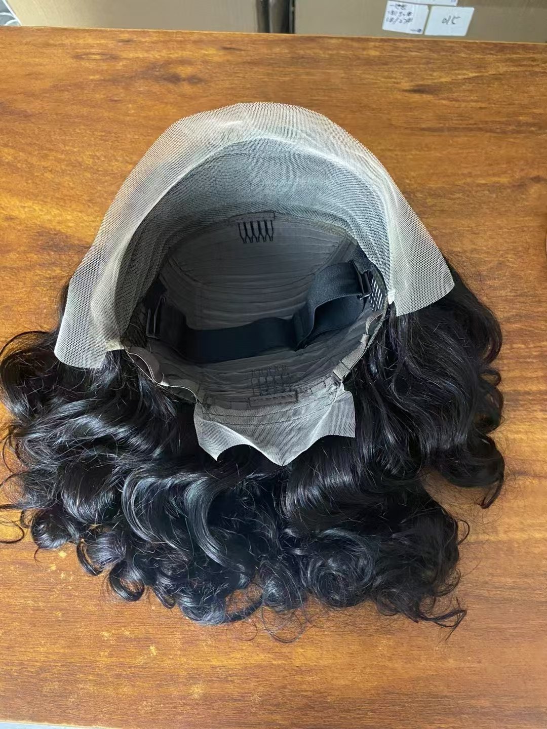 Wholesale Loose curl wigs human hair hd lace front wig high density brazilian bouncy curly human hair glueless lace frontal wigs