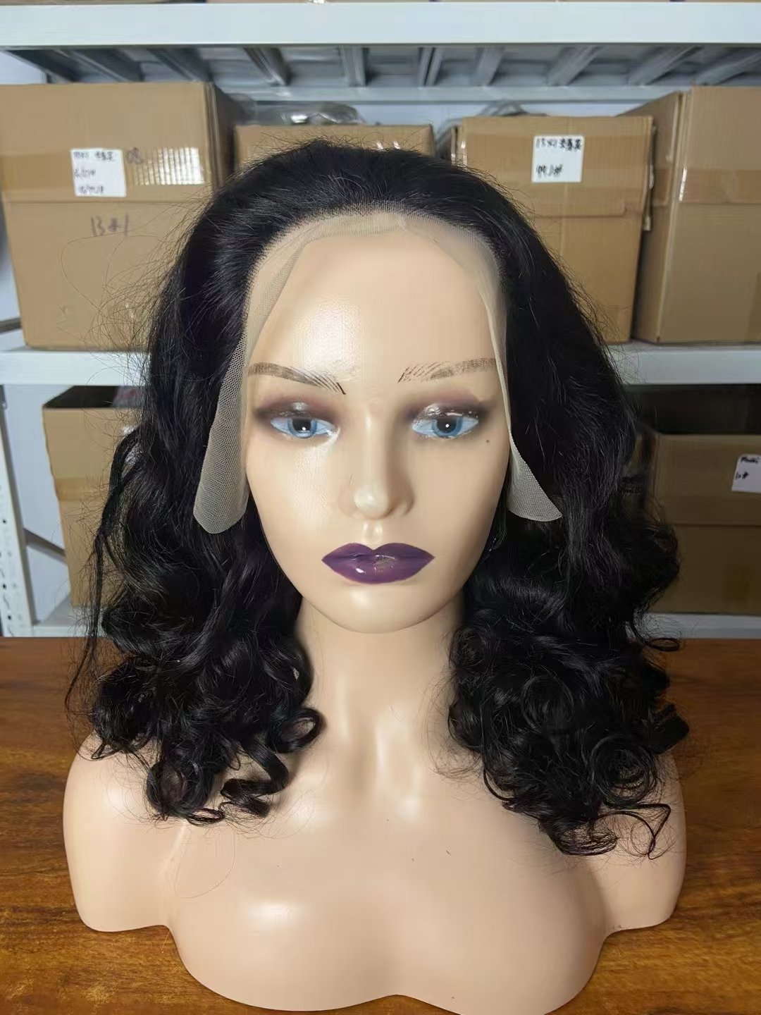 Wholesale Loose curl wigs human hair hd lace front wig high density brazilian bouncy curly human hair glueless lace frontal wigs