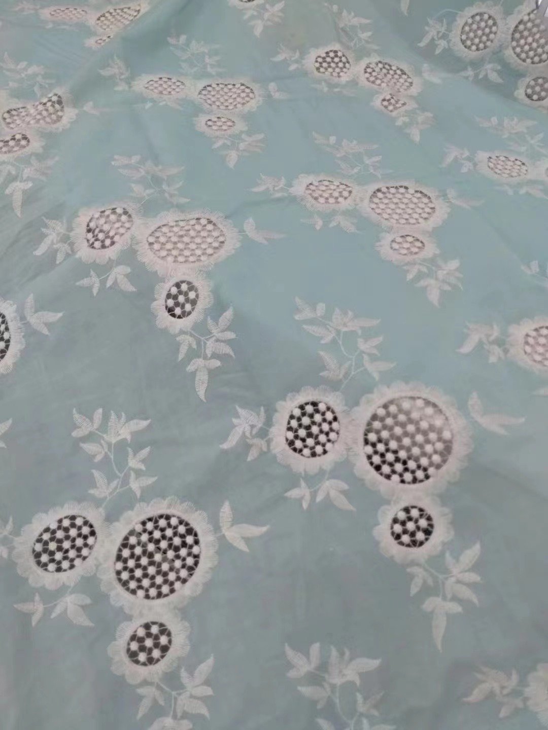 Coloured embroidered fabric 100% Cotton Quilting Fabric for lace dress factory sale