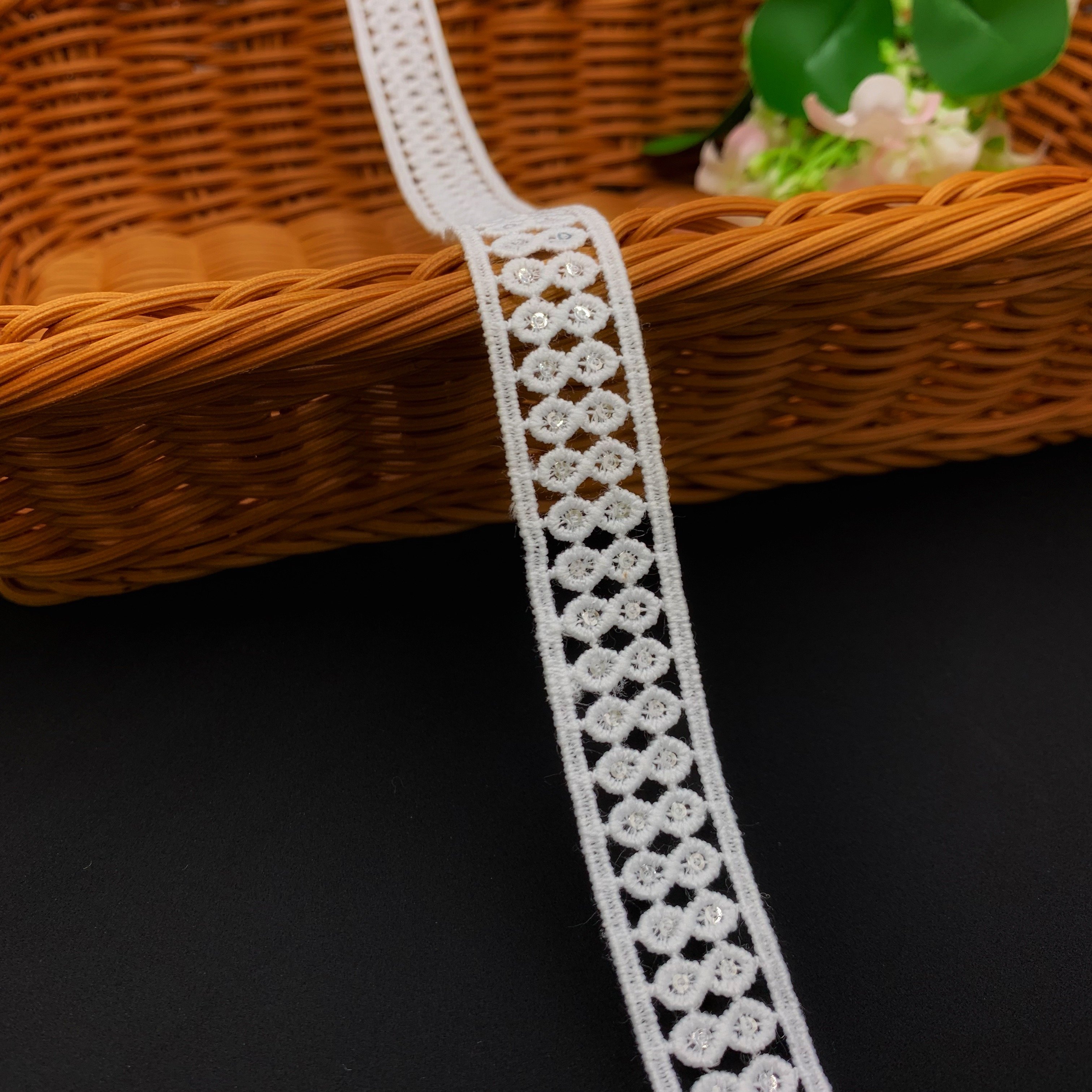 Chinese Water Soluble 100% Polyester White Exquisite Quality Lace Trim