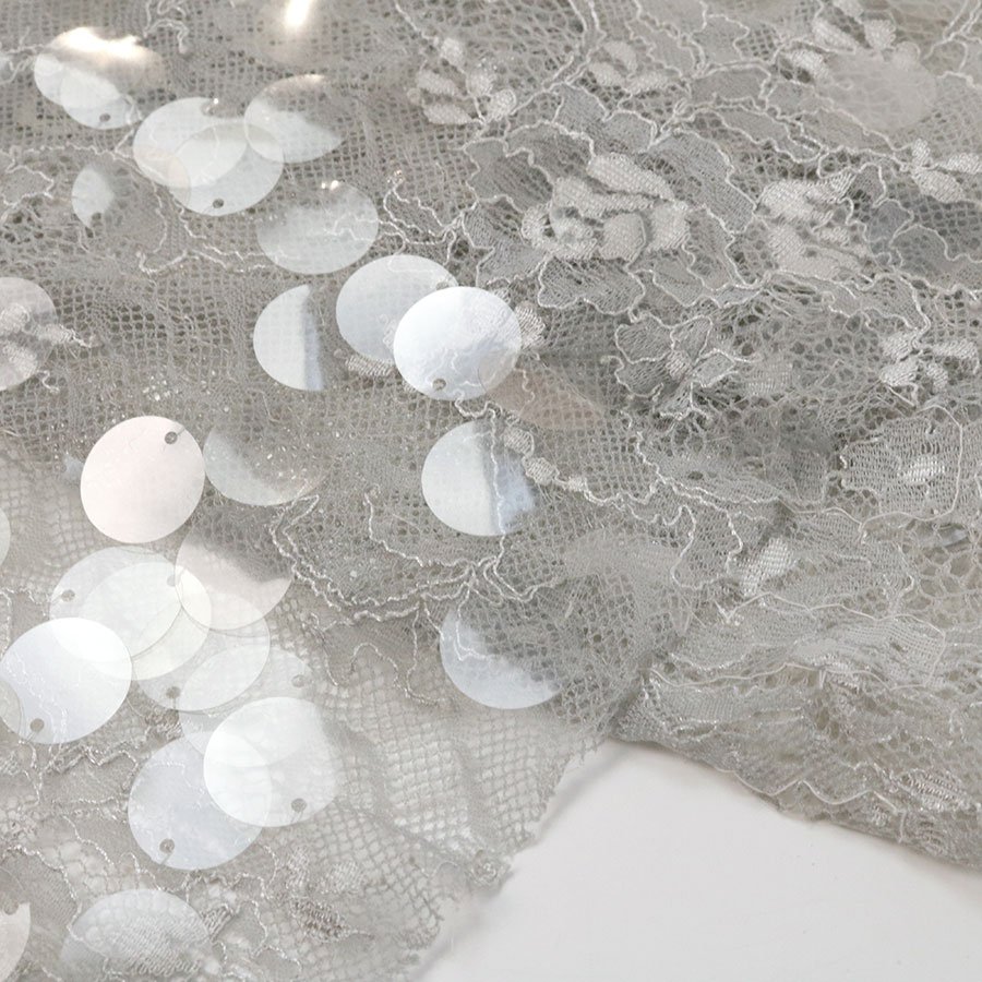 Fashionable Gray18mm Large Transparent Sequin Embroidery Fabric for Wedding Dress Bridal Gown