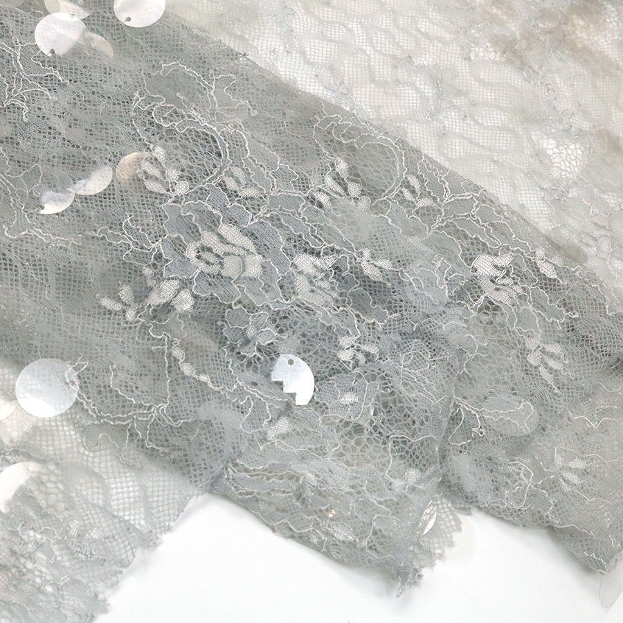 Fashionable Gray18mm Large Transparent Sequin Embroidery Fabric for Wedding Dress Bridal Gown