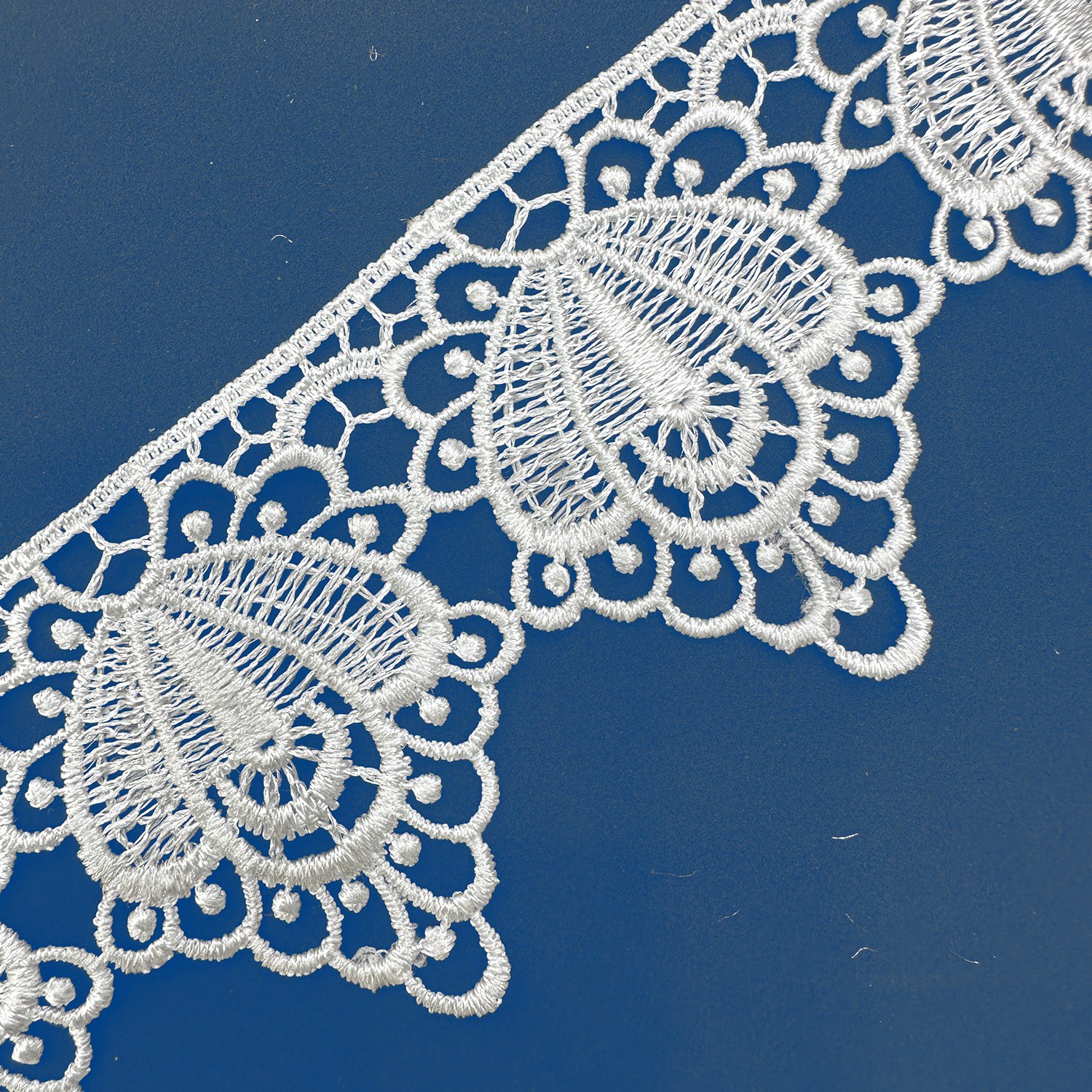 Custom Nigerian Hot Sale New Design White Wide Vintage Renda Chemical Lace Milk Silk Water Soluble Embroidery Lace Fabric Trim