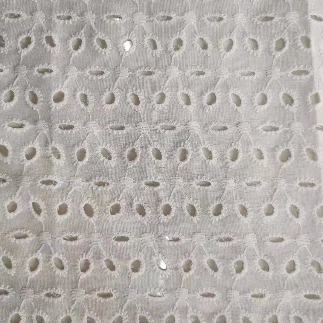 Factory Wholesale selection embroidery thick 100% cotton lace fabric for women dress