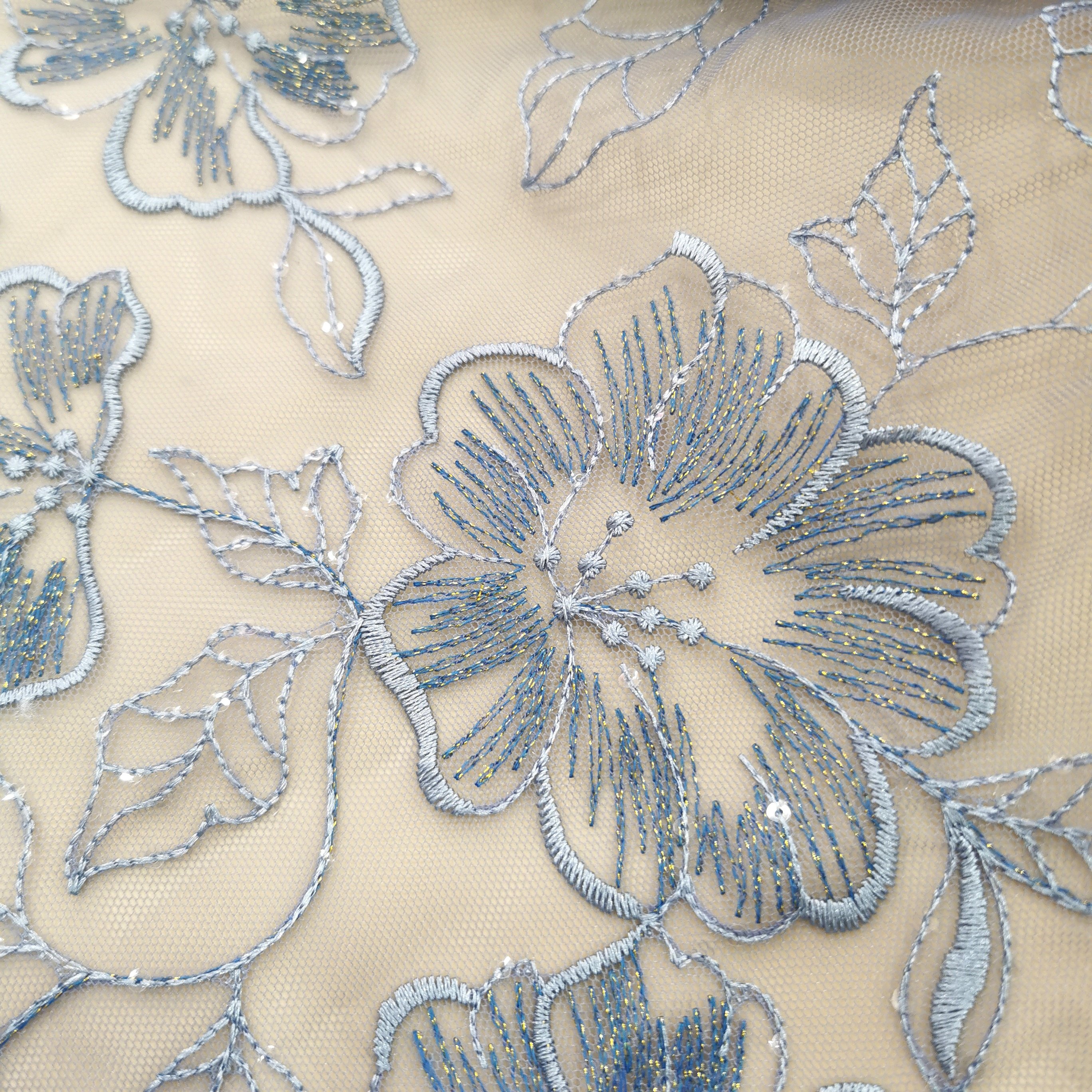 Width 130 cm Polyester Embroidered Tulle mesh fabric Sequins beads rose flower fabric for women fashion wedding bridal dress