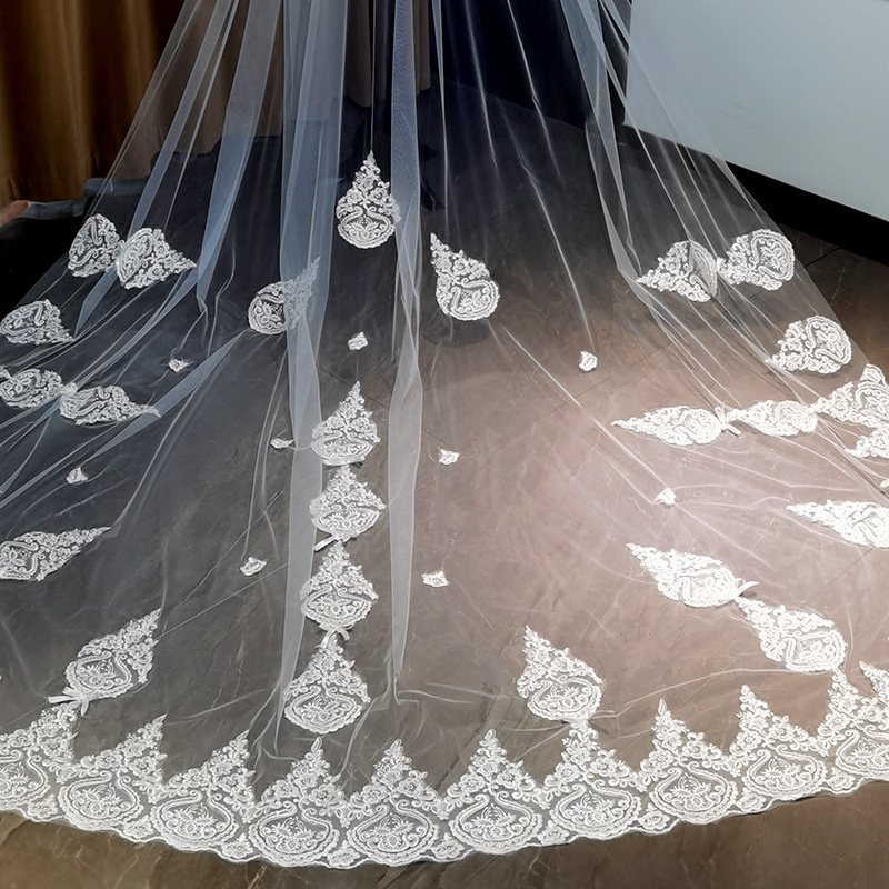 new hot Heavy industry bride wedding veil luxury lace long big tail tiara Headdress catholic veil bridal veils
