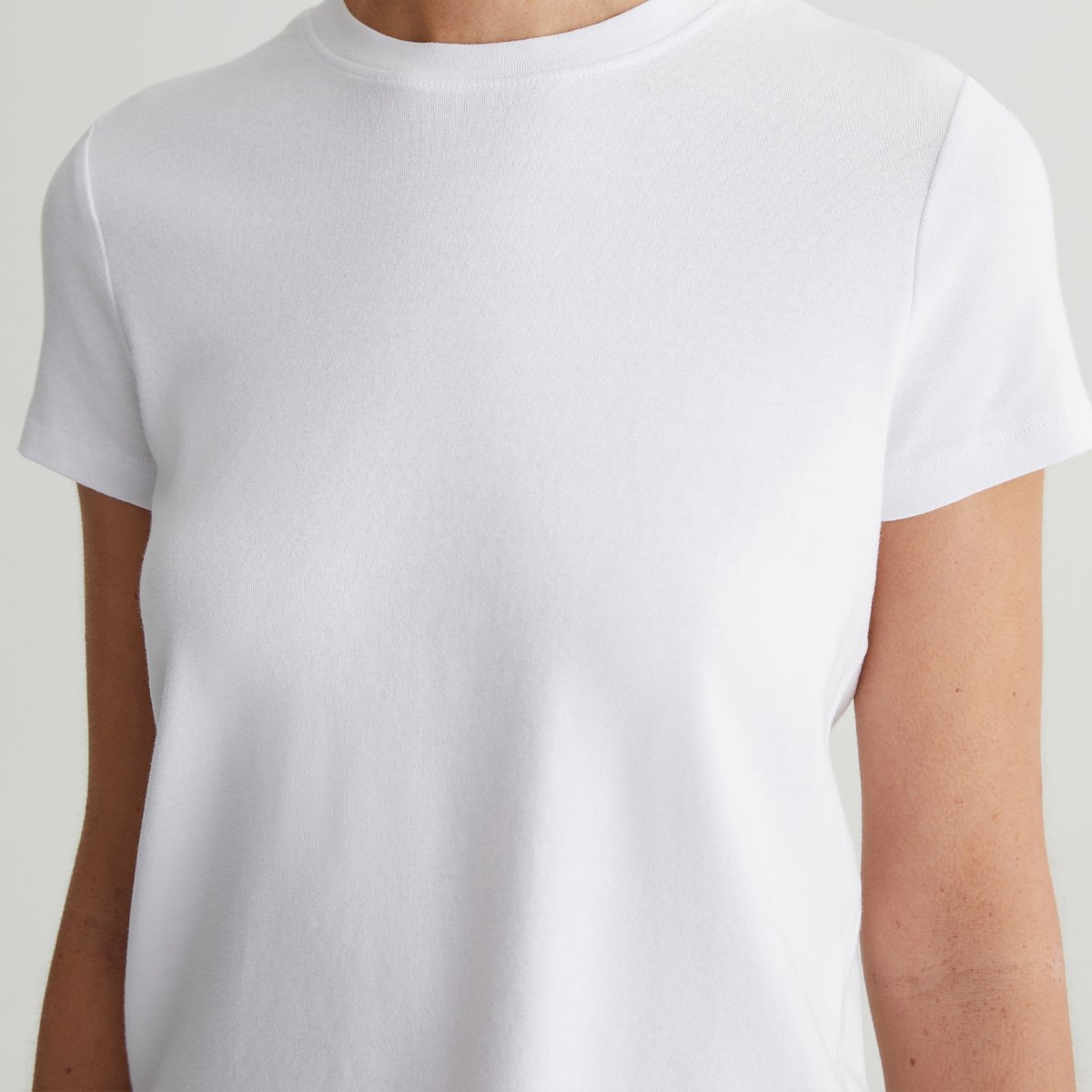 OEM/ODM Women's Cropped Crewneck Tee - 90s Vintage Style, Soft Cotton-Blend, True White Short Sleeve, Comfortable Everyday Wear