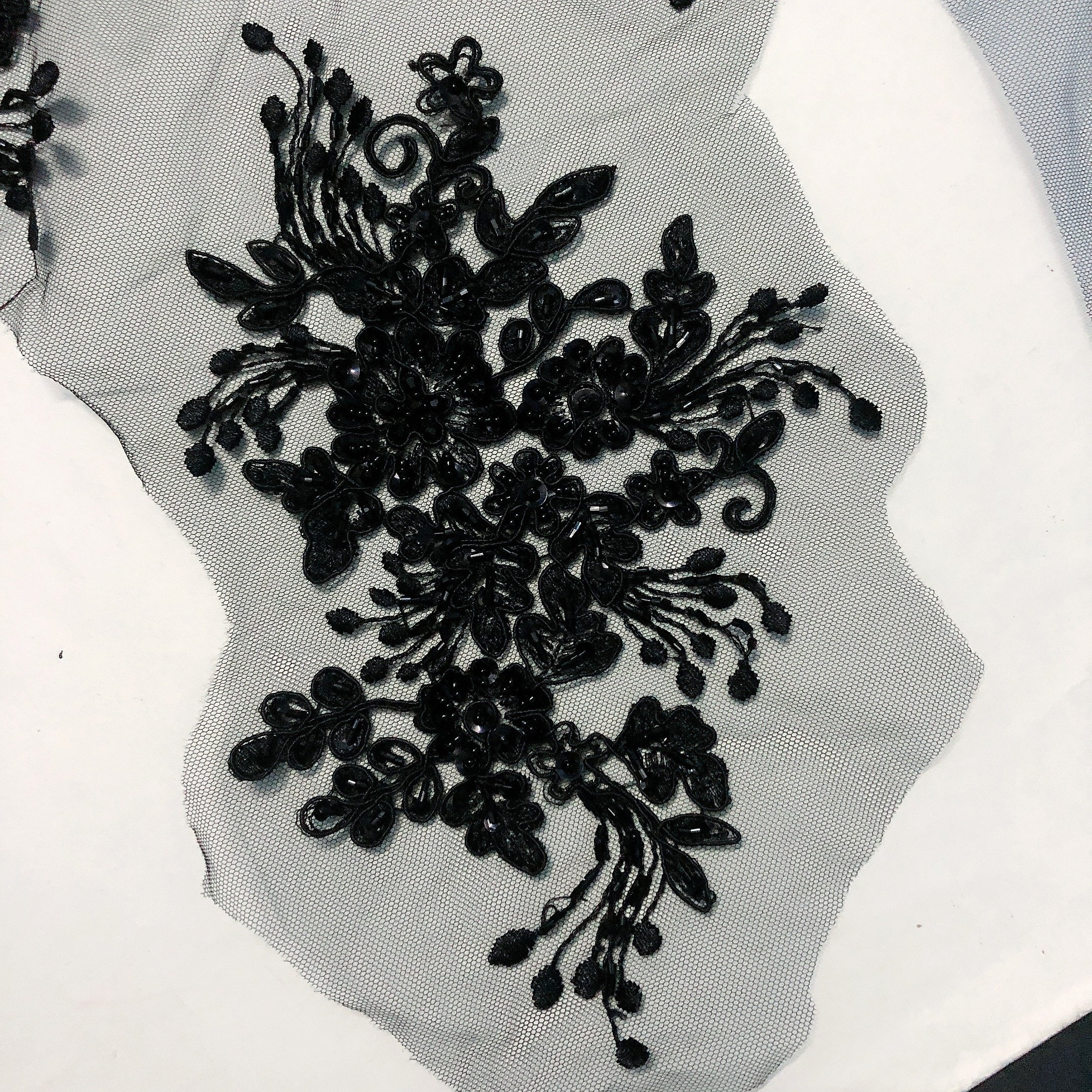 Modern elegant sewing material fabric venetian lace applique wedding embroidery beads and sequins LT2464A