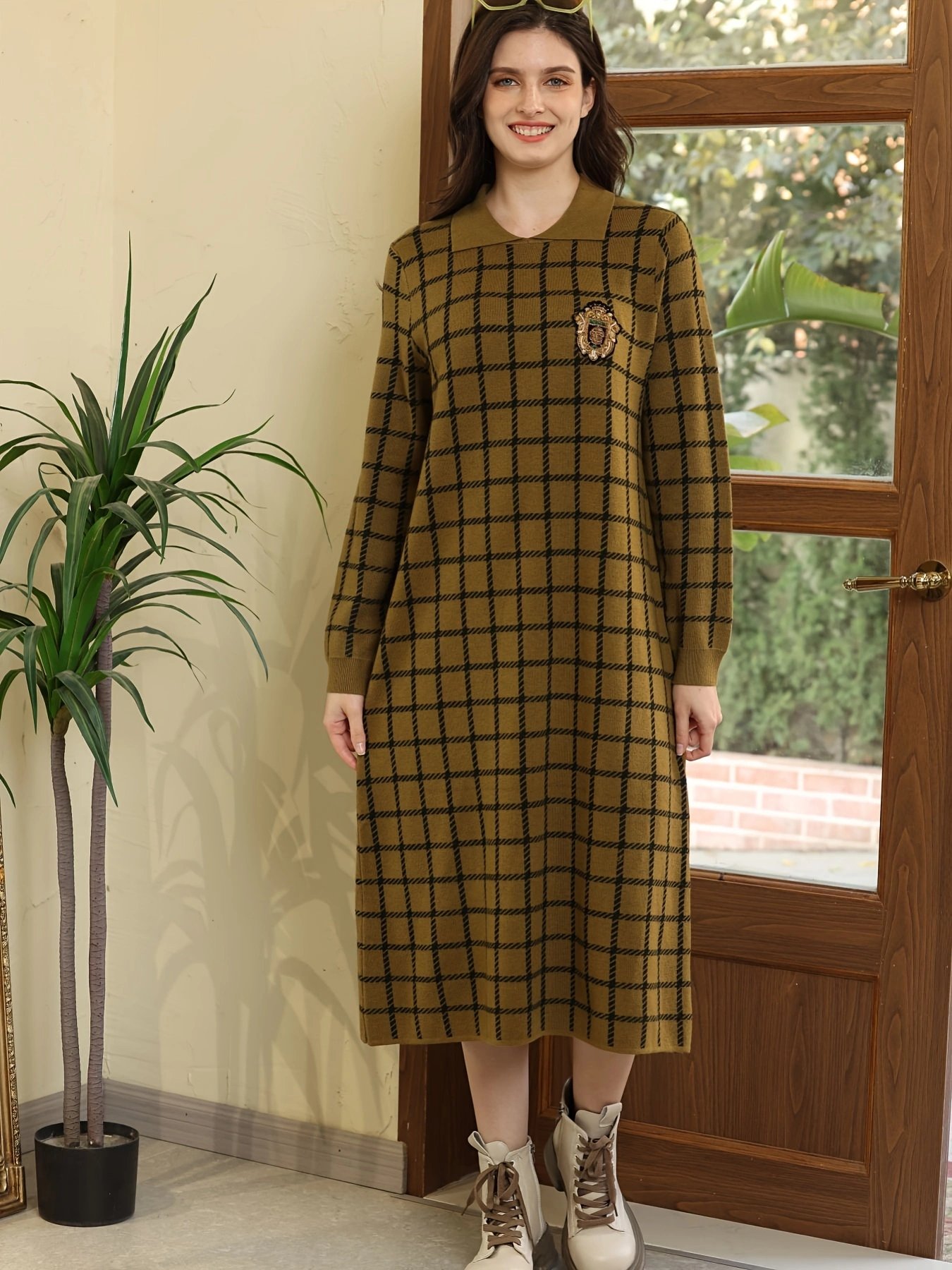 Customized Professional Casual Maxi Sweater Dress Chunky Cable Knit With Ribbed Detail