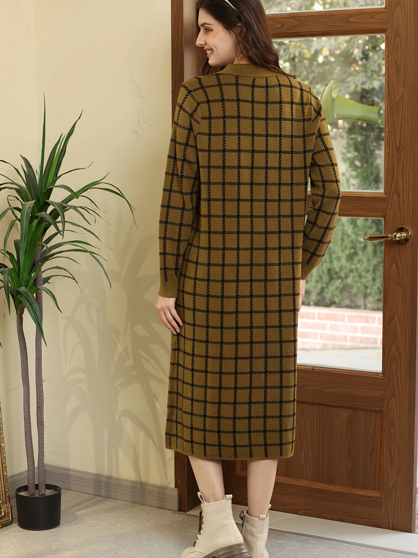 Customized Professional Casual Maxi Sweater Dress Chunky Cable Knit With Ribbed Detail