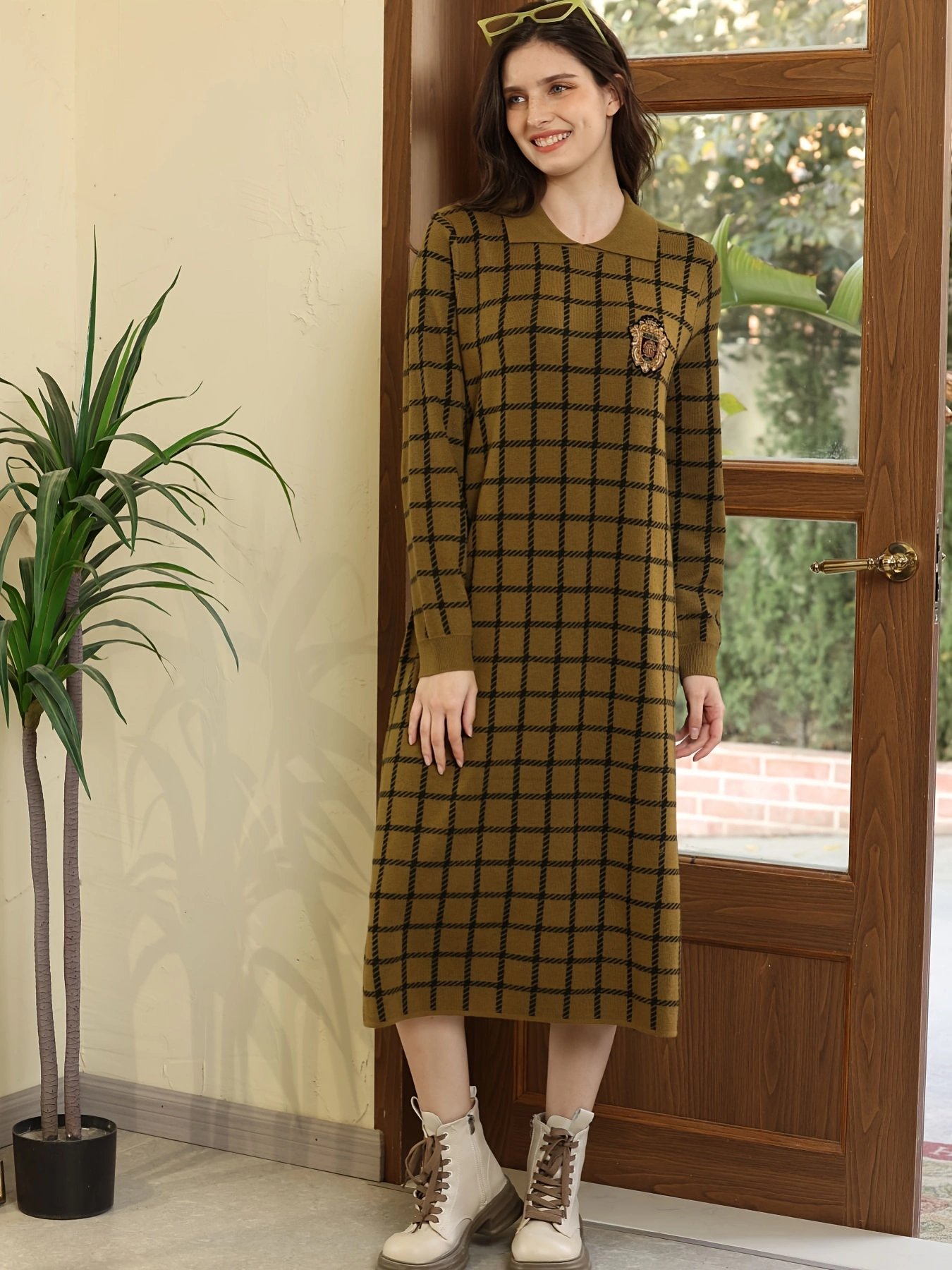 Customized Professional Casual Maxi Sweater Dress Chunky Cable Knit With Ribbed Detail