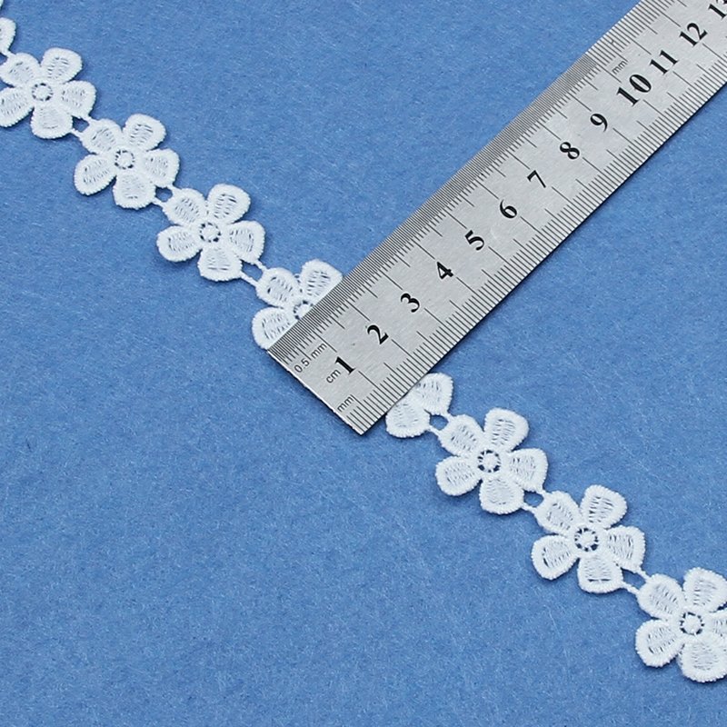 High quality milk white water-soluble embroidery lace trim flowers african guipure lace fabrics for party dress