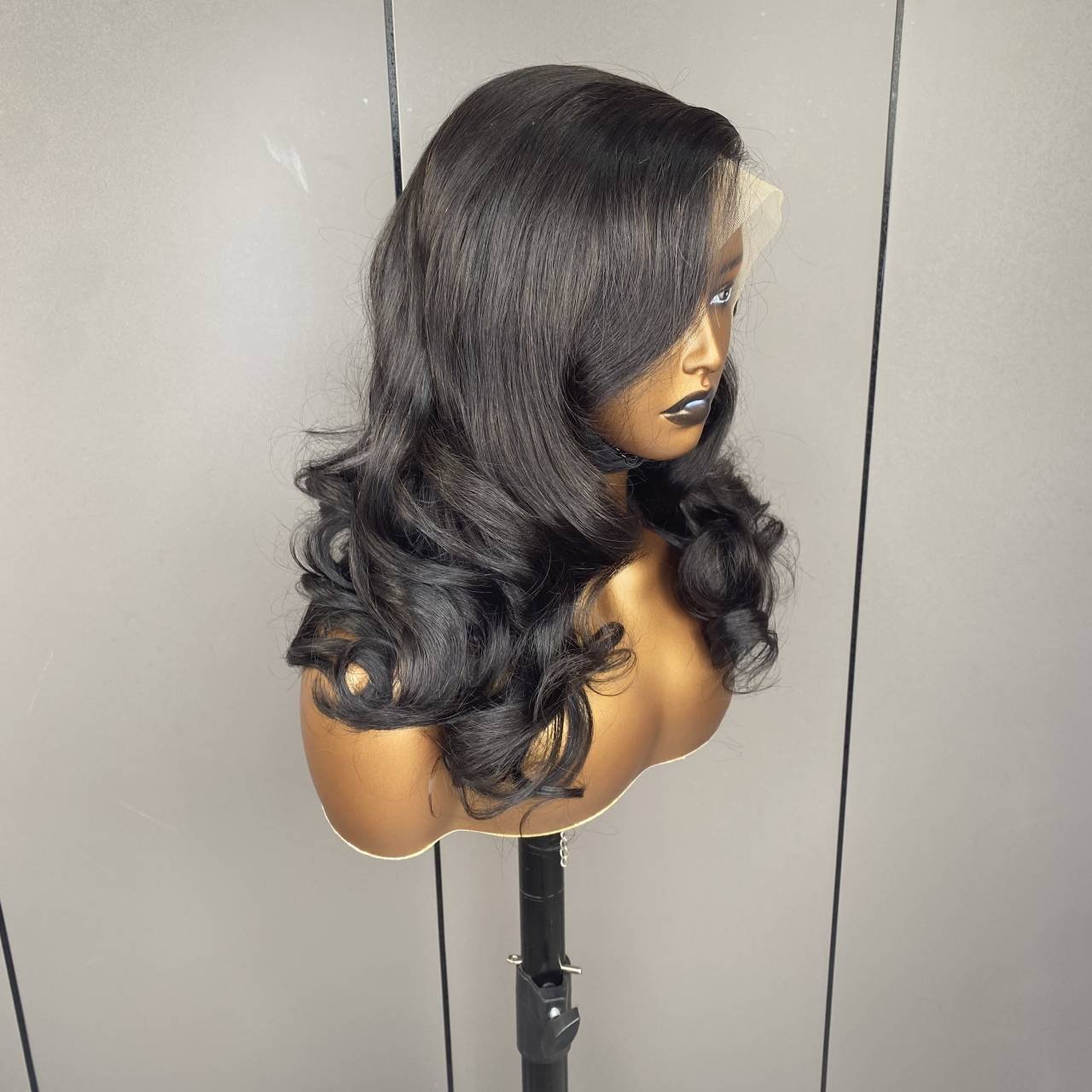 SDD Short Elegant 13x4 HD Full Frontal Body Wave Wig Loose Wavy Lace Front Human Hair Wigs for Women