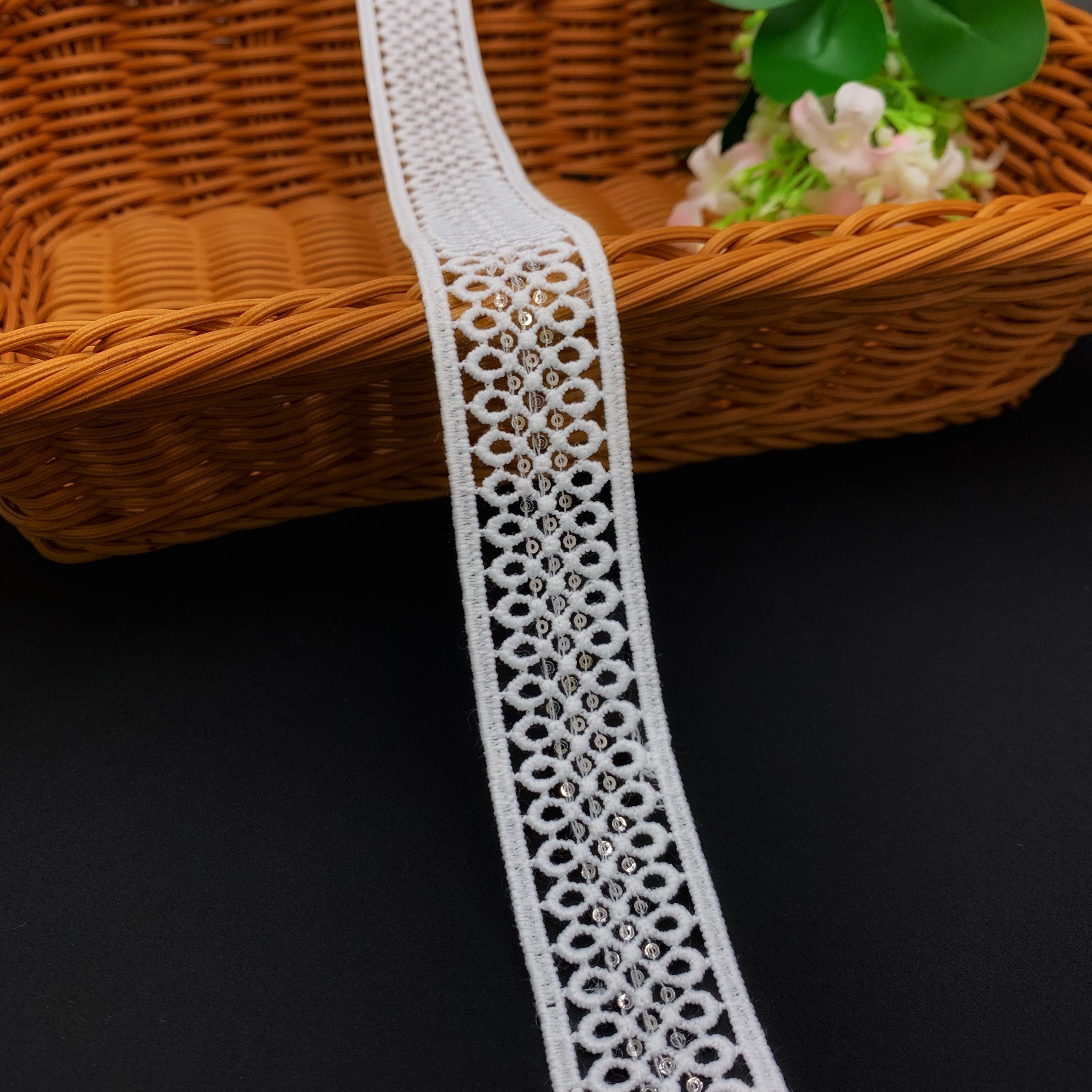 Oem China Wholesale Custom Cheap Price Lace Fabric White Sequin Flower Embroidered Lace Fabric Trim