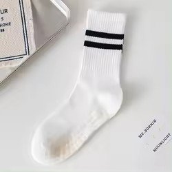 Custom Logo Crew Pilates Anti Slip Sock Gym Reformer Ribbed Non Slip Pilates Yoga Socks For Women Non-Slip Grips