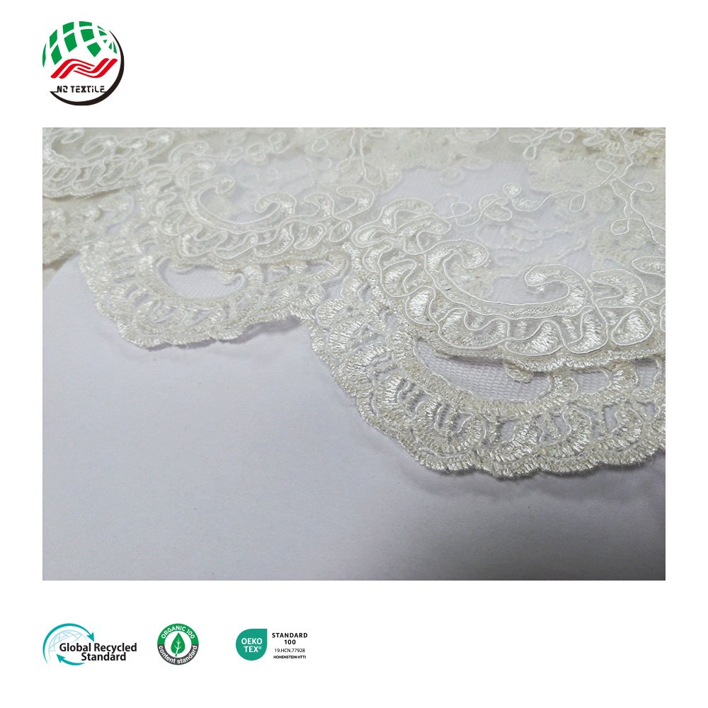 Wholesale White 100% Polyester Tulle Beaded Mesh Embroidery Lace with Flowers Fabric