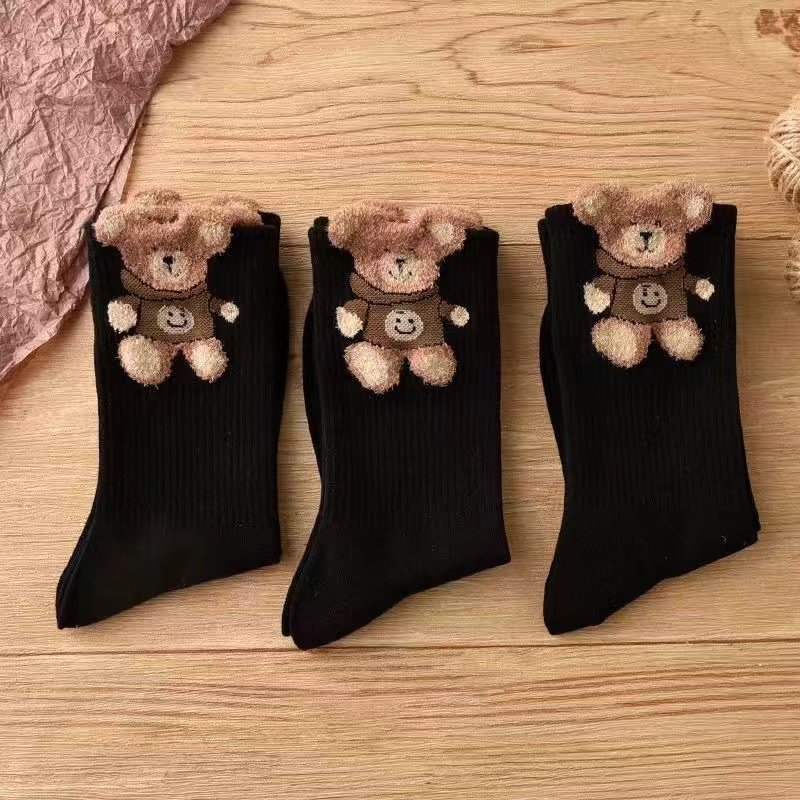 Autumn Winter Fashion Women's Cotton Ribbed Crew Socks Cute Cartoon Girl Design Breathable Knitted Technique Anti-Slip Stockings