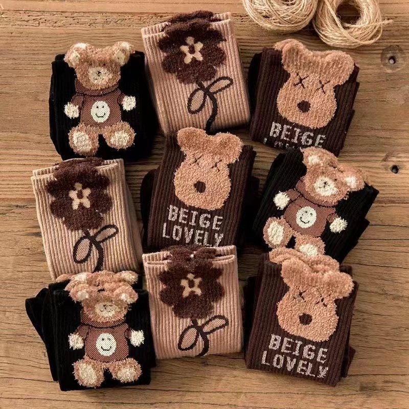 Autumn Winter Fashion Women's Cotton Ribbed Crew Socks Cute Cartoon Girl Design Breathable Knitted Technique Anti-Slip Stockings