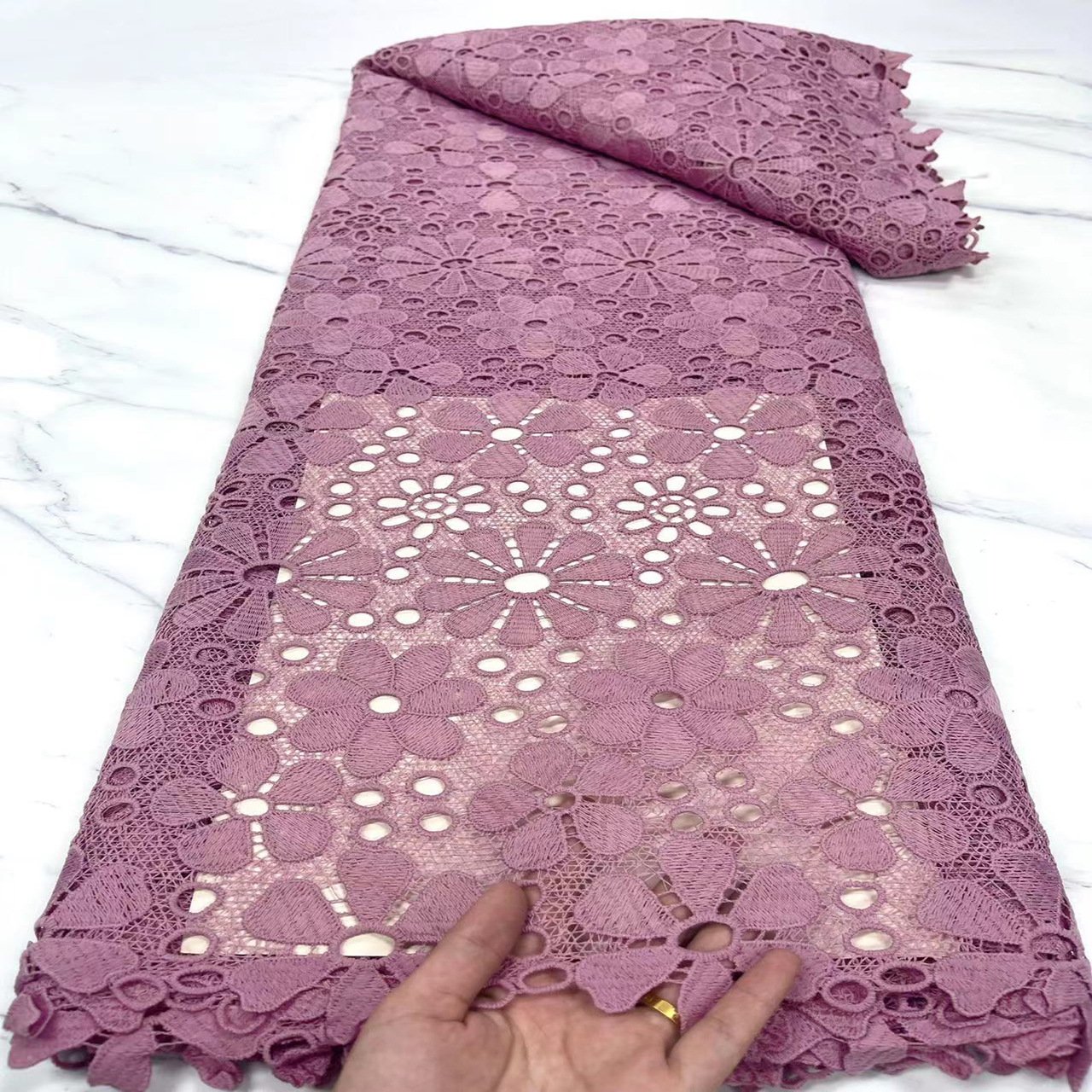 Wholesale African Lace Fabrics Embroidery Nigerian Cotton Lace Fabric for Women Party Dress Cloth