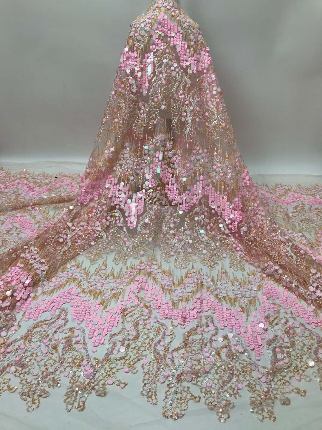 2024 Fashion Austria Wedding Dress Bridal Dress Fabric High Quality Beaded lace Embroidery fabric Luxury French Tulle Mesh