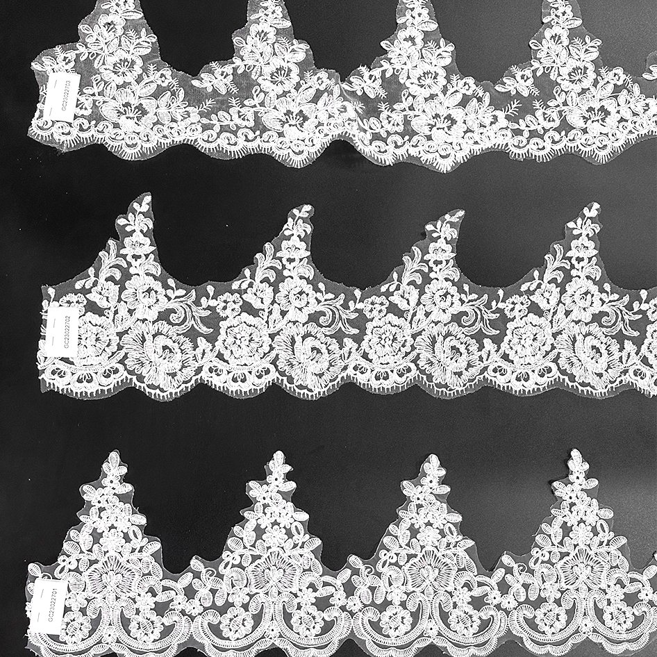 Fabric Factory in-stock Silver White Shiny Mesh Lace Embroidery Fabric with Glitter powder for Bridal Dress