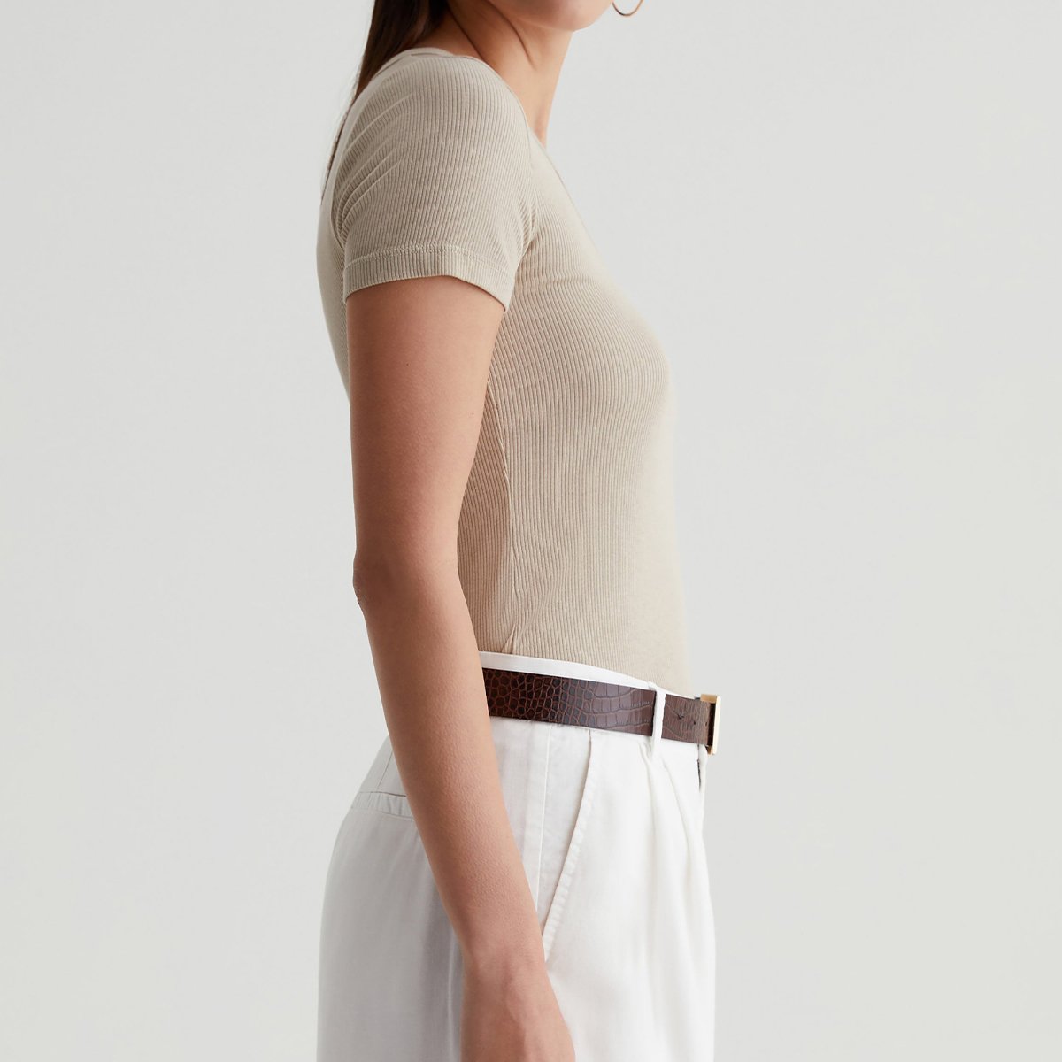 OEM/ODM Custom Classic Beige Women's Scoop Neck Rib Knit Top - Stretch-Blend Fabric, Thick Binding, Short-Sleeve Layering Tee