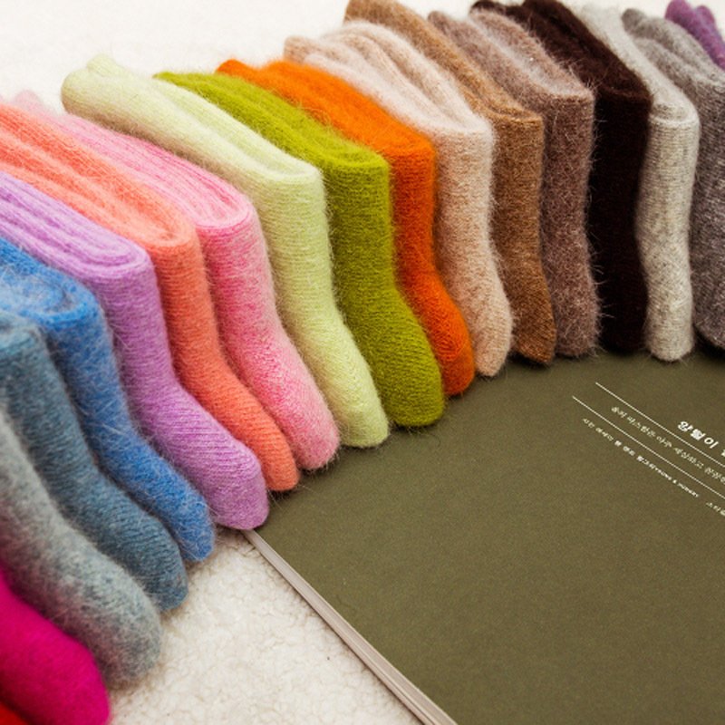 Customized Colorful Winter For Women Girls Millennium Thick Slouch Hand Knitted Wool Sock