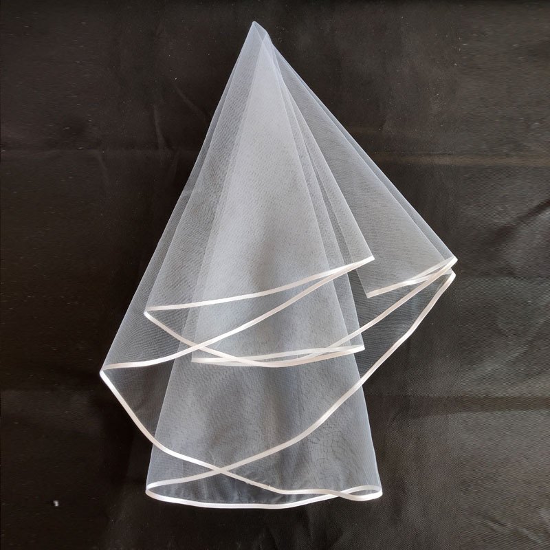 European Style Wholesale White Lace Short Bridal Wedding Veils for Women