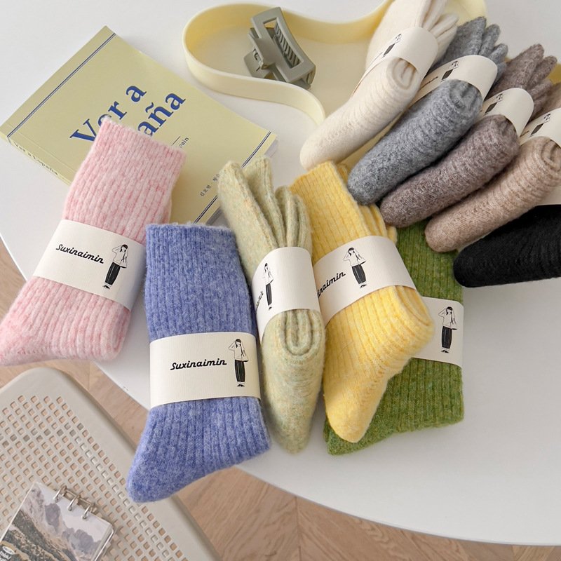Wholesale women winter thick wool socks loose foldable cuff ladies ribbed cashmere socks