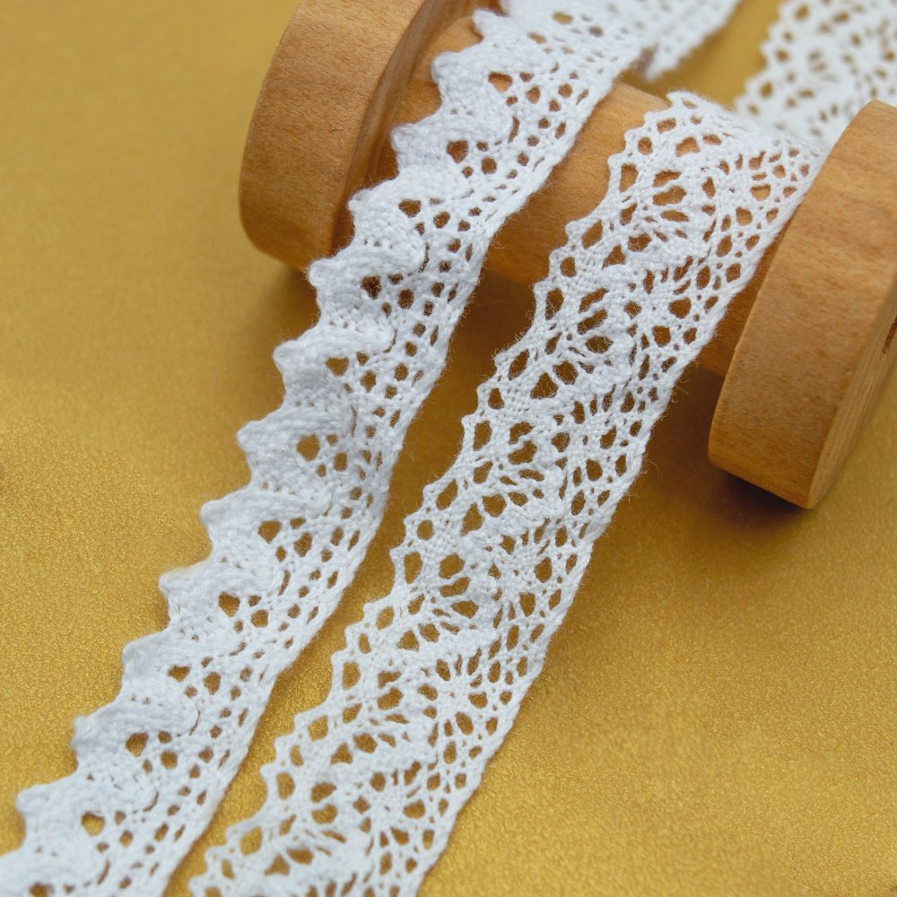 Gordon Ribbons Eco Friendly Natural Cotton Eyelet Lace Ribbon Custom Garment Accessories Cotton Lace