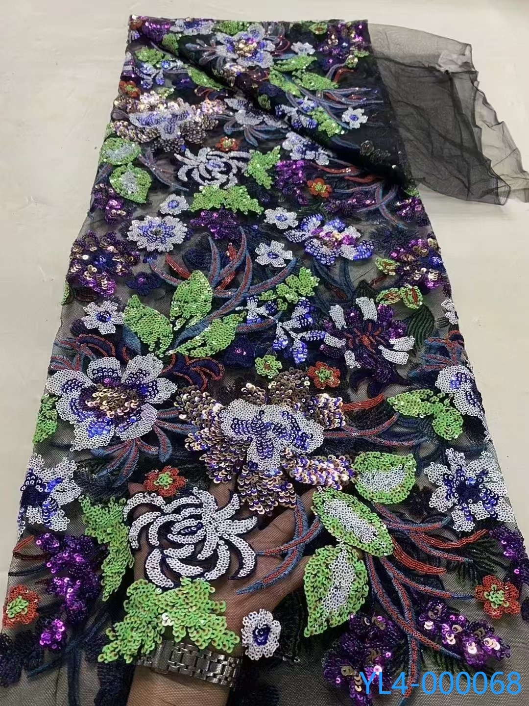 2024 Multi-color fashion Luxury FLowers Beaded Lace Fabric Embroidery Sequins Lace Fabric For Wedding Party Celebration Dress
