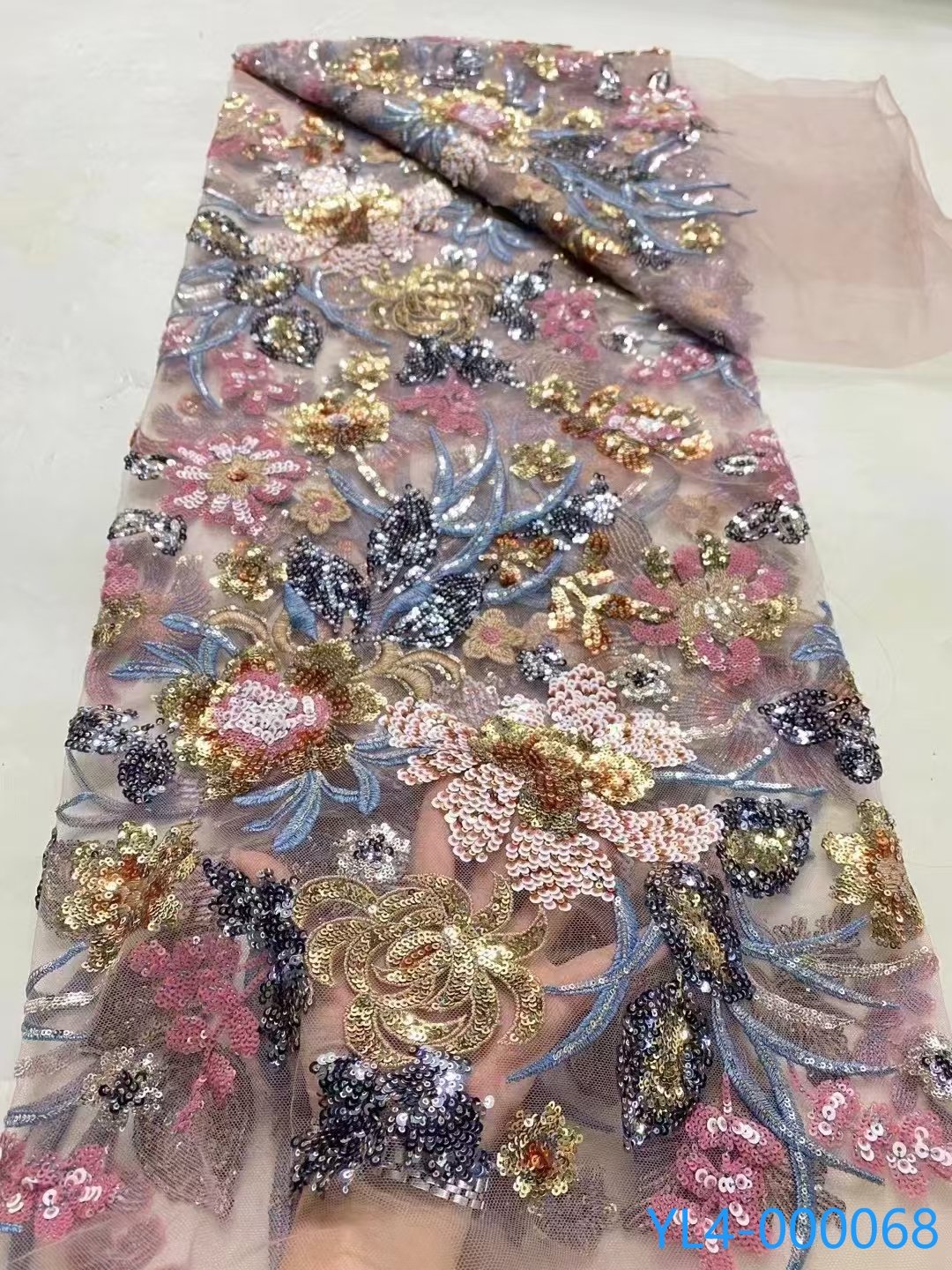 2024 Multi-color fashion Luxury FLowers Beaded Lace Fabric Embroidery Sequins Lace Fabric For Wedding Party Celebration Dress