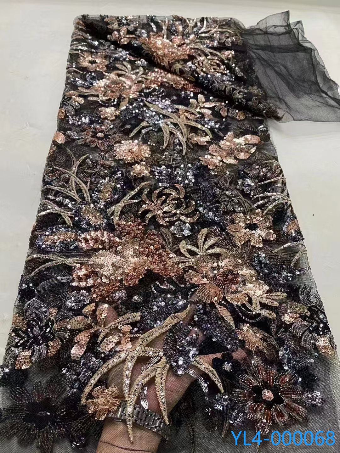2024 Multi-color fashion Luxury FLowers Beaded Lace Fabric Embroidery Sequins Lace Fabric For Wedding Party Celebration Dress