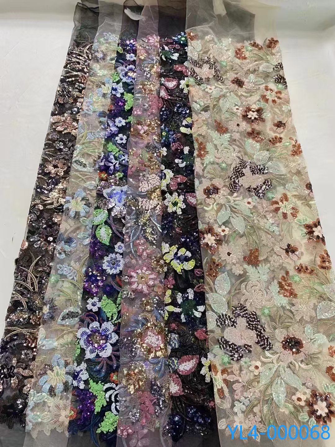 2024 Multi-color fashion Luxury FLowers Beaded Lace Fabric Embroidery Sequins Lace Fabric For Wedding Party Celebration Dress