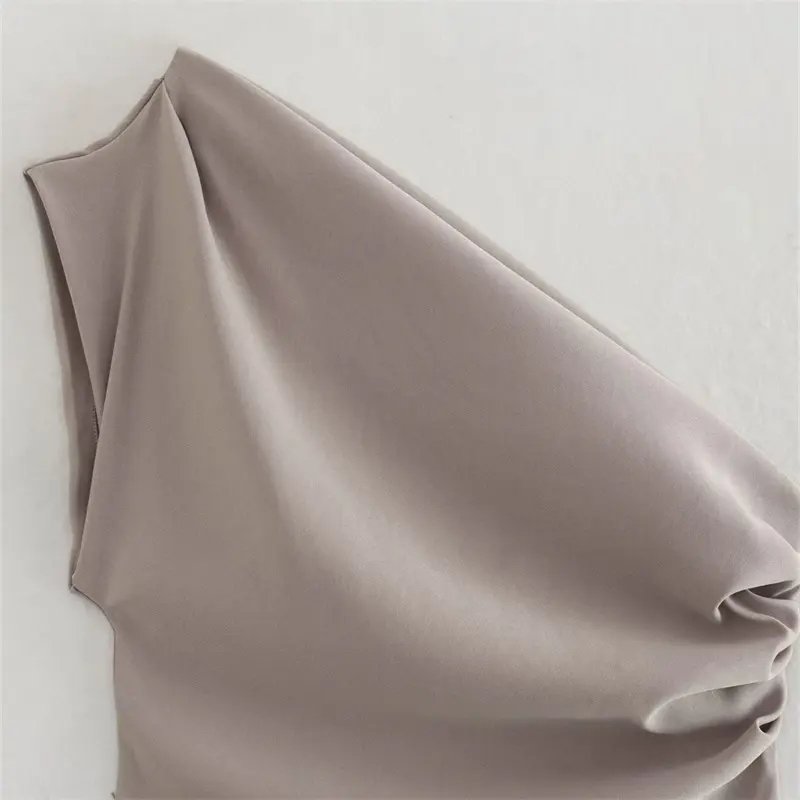 Y2K 2023 summer new women's clothing fashion trend solid color strapless pleated decorative asymmetric top