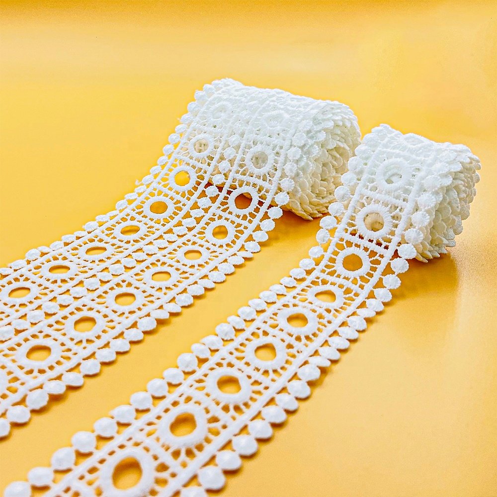 Manufacturers Supply Milk Silk Lace Trim Embroidery Polyester Border Lace Trim For Dress Sewing Supplies Embroidery Fabric