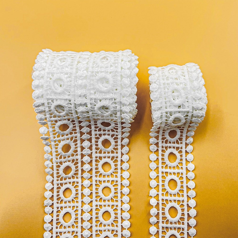 Manufacturers Supply Milk Silk Lace Trim Embroidery Polyester Border Lace Trim For Dress Sewing Supplies Embroidery Fabric