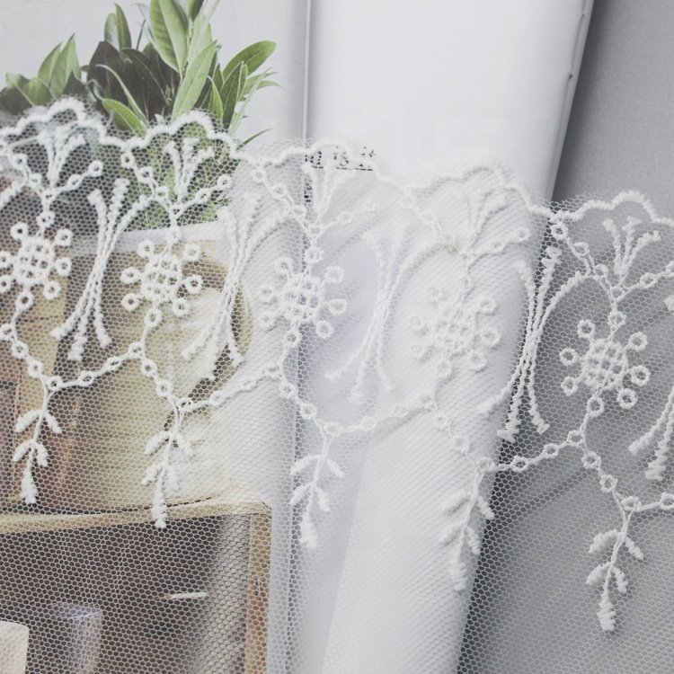 Multi-Function Lightweight Polyester Embroidery Fabric Lace Trim Wholesale Mesh Lace Fabric White Lace Trim