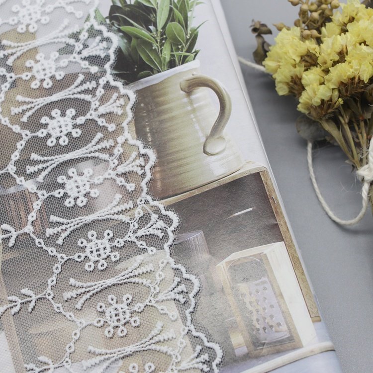 Multi-Function Lightweight Polyester Embroidery Fabric Lace Trim Wholesale Mesh Lace Fabric White Lace Trim