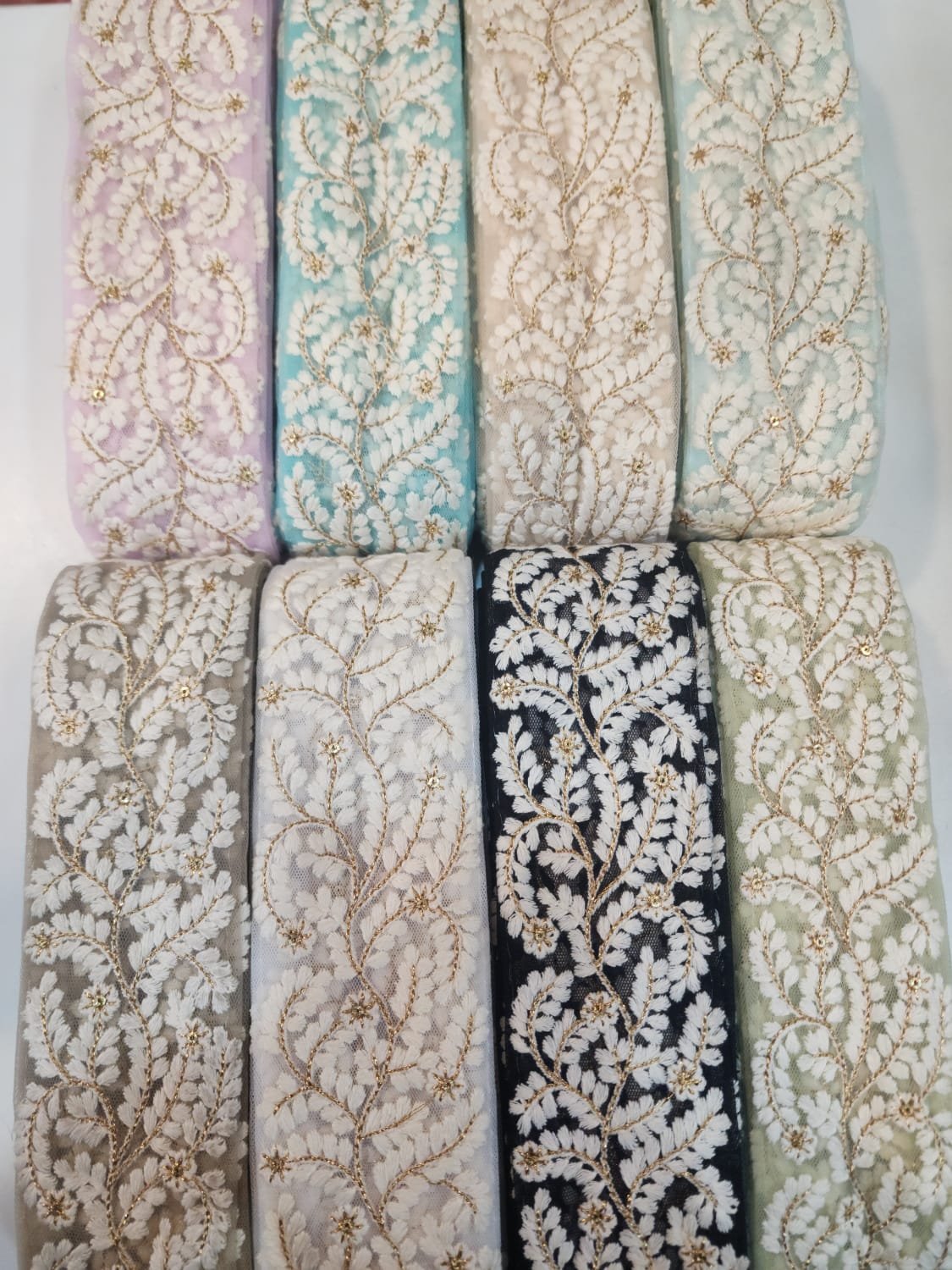 Handmade Multi-Colored Lace Fabrics for Women Embroidered Tulle Sequin Mesh Lace for Clothing Decoration and Cord