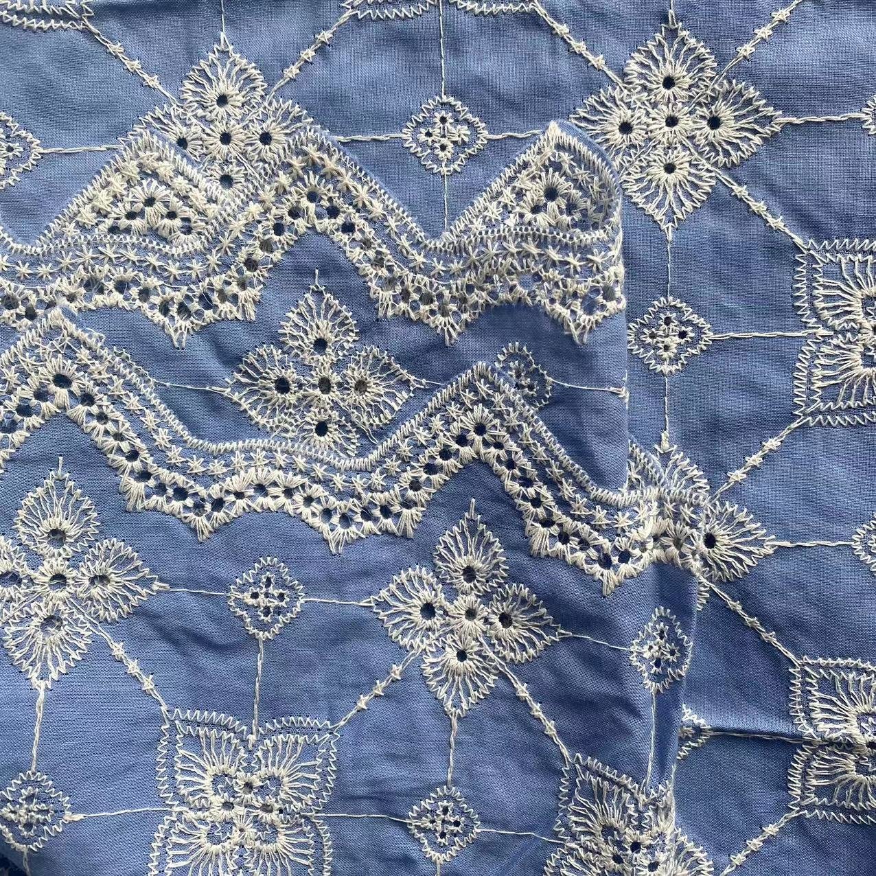 China Custom Embroidered Tulle Fabric Mesh Floral Embroidery Net Lace Fabric