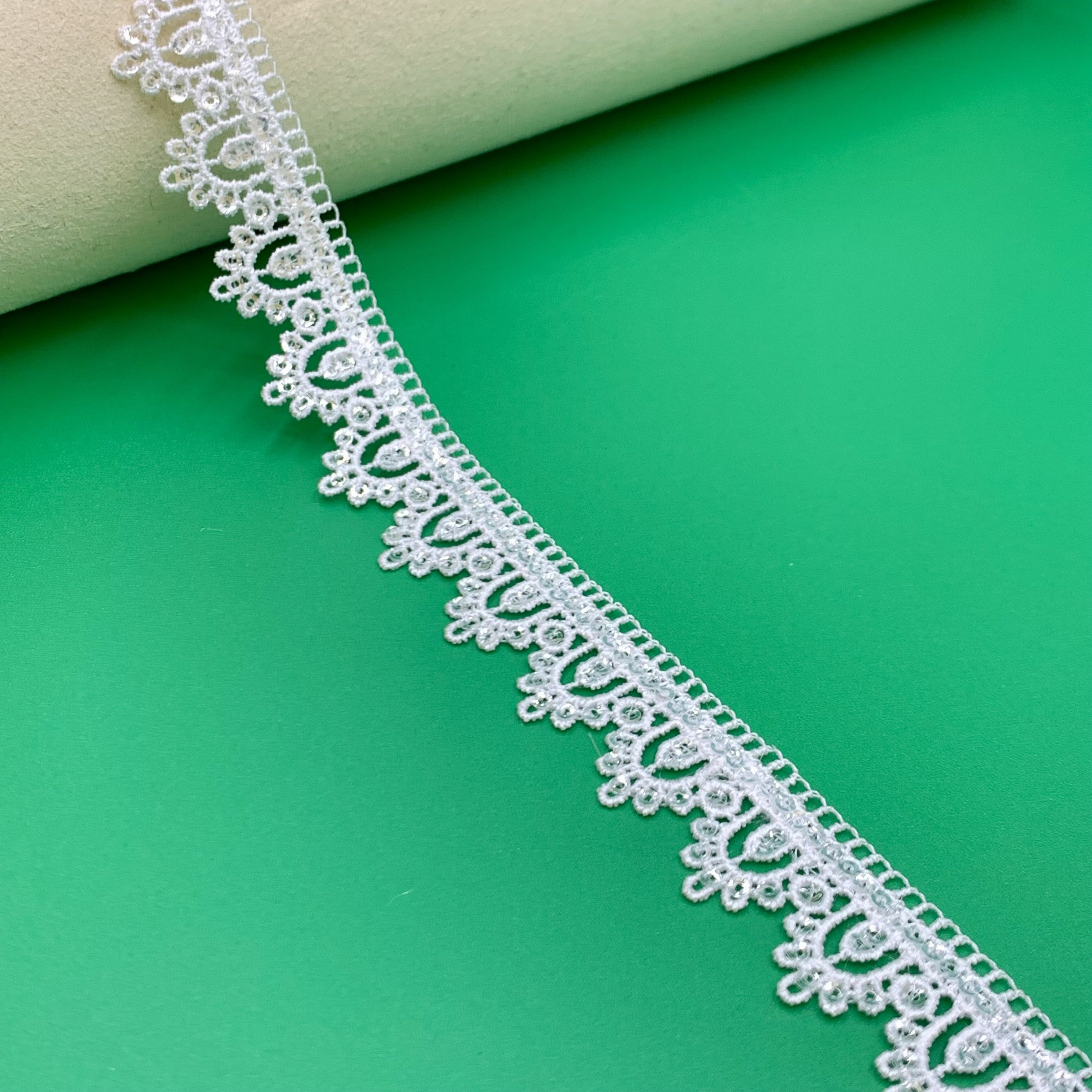 Wholesale Price Nigeria Lace Fabric Quality Shiny Renda Sequin Lace Trim For Women Dress Embroidery Fabric
