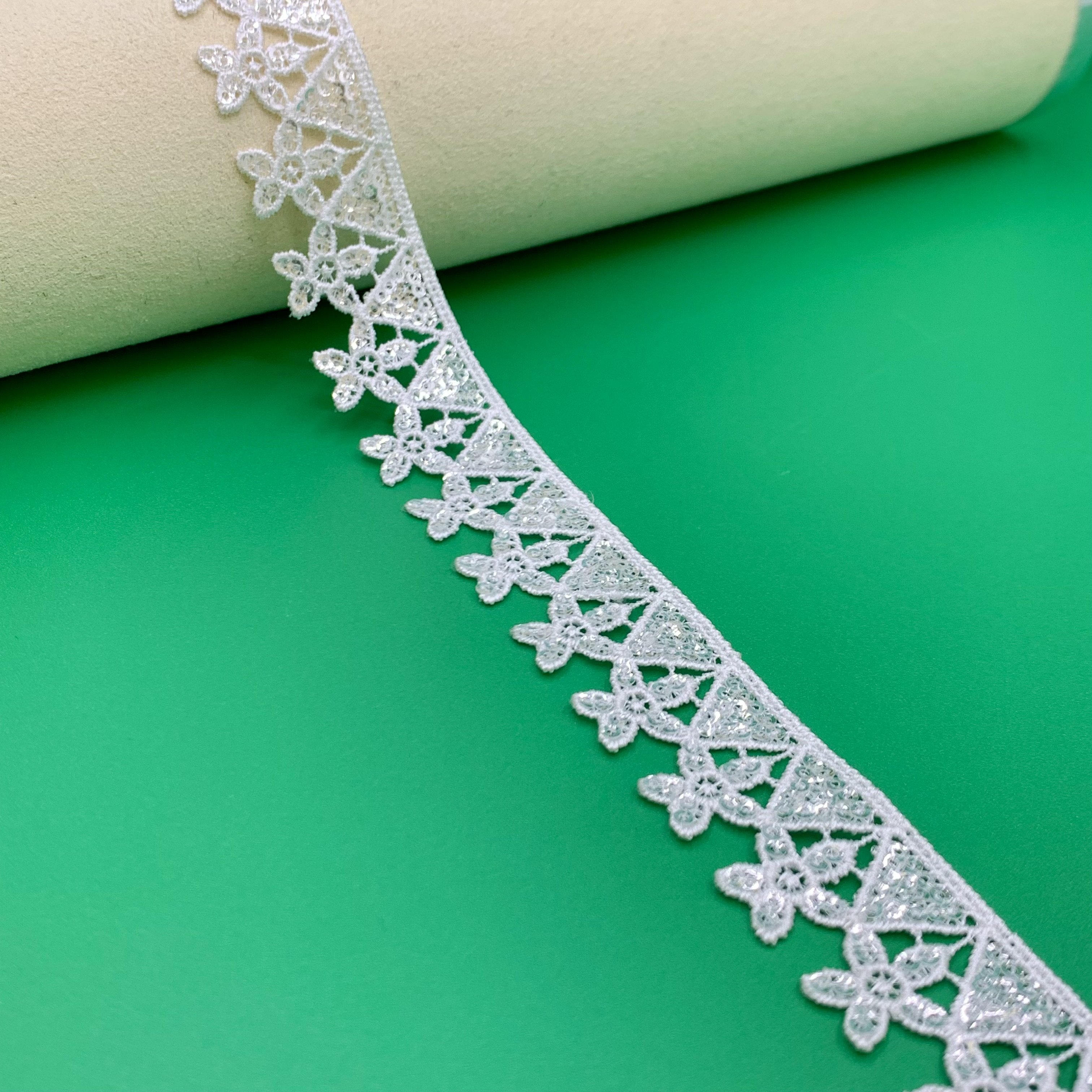 Wholesale Price Nigeria Lace Fabric Quality Shiny Renda Sequin Lace Trim For Women Dress Embroidery Fabric
