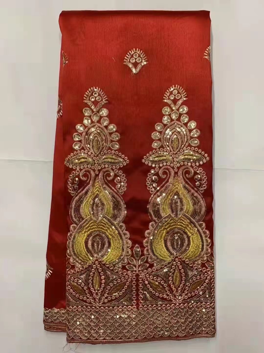 Source factory direct sale African George lace fabric velvet lace with sequins women's clothing