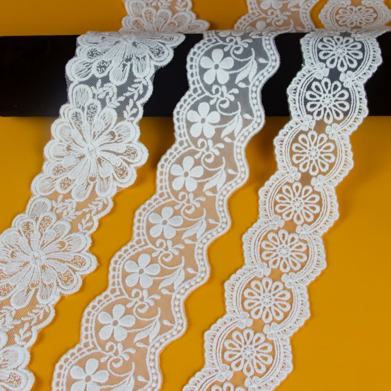 Hot Selling Fashion Handmade Gift Wrapping Nylon Mesh Embroidery Lace Trim White