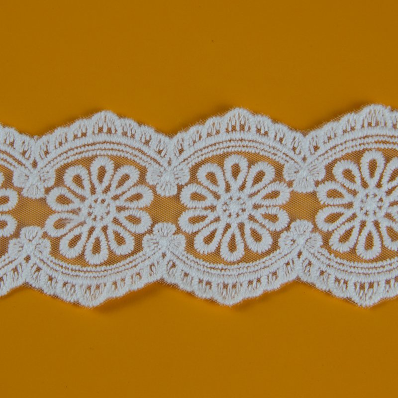 Hot Selling Fashion Handmade Gift Wrapping Nylon Mesh Embroidery Lace Trim White