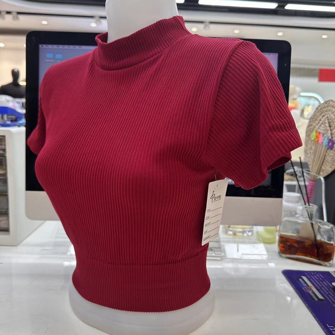 New nylon seamless high elastane halter thread wrap chest rib fabric halter backless yoga workout top women T-shirt