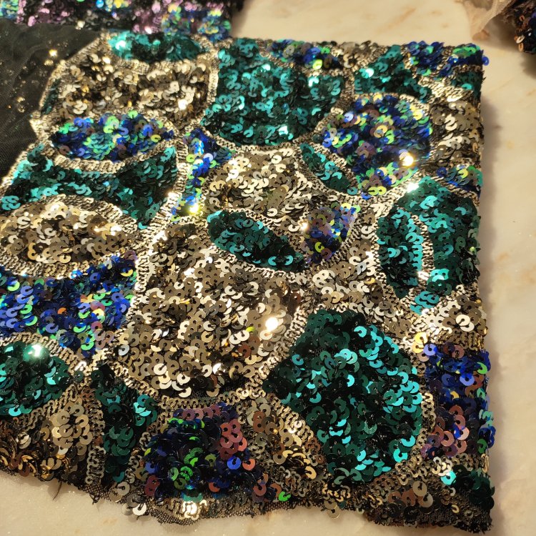 Textile Cloth Material Reversible Sequin Embroidery Fabrics Sequin Mesh Lace Fabric