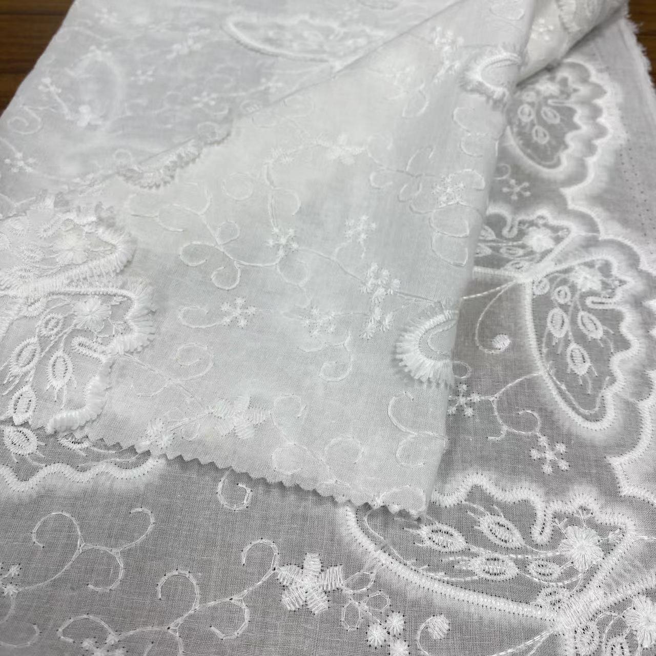 100%Cotton embroidery fabric,embroidery custom fabric printing cotton,Can be made clothing fabrics,Multi-color custom,wholesale